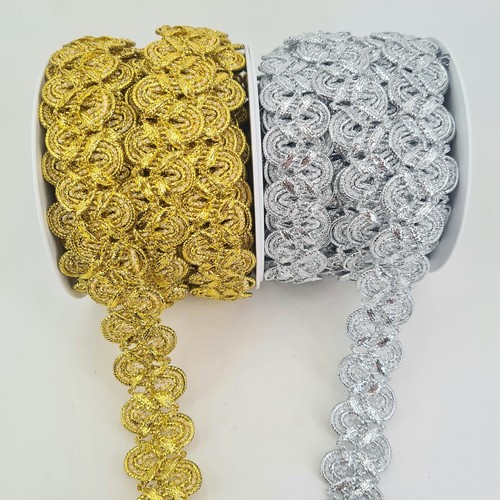 Lurex Braid With Scalloped Edge Width 25mm Gold or Silver - Picture 3 of 10