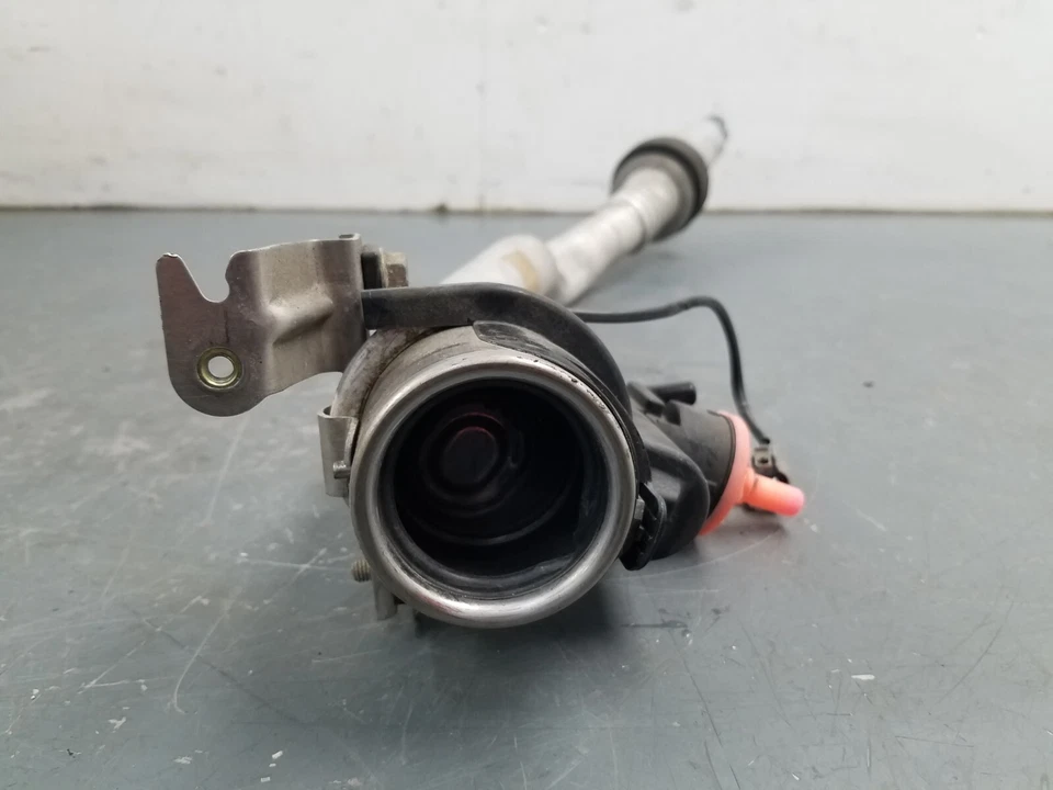 2001 Porsche 911 996 Turbo Cuello de llenado de combustible #7552 X8 Foto 4 de 4