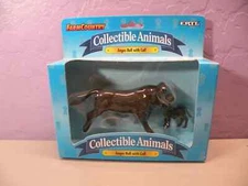 ERTL FARM COUNTRY COLLECTIBLE ANIMALS #4570 "ANGUS BULL WITH CALF" - NEW IN BOX