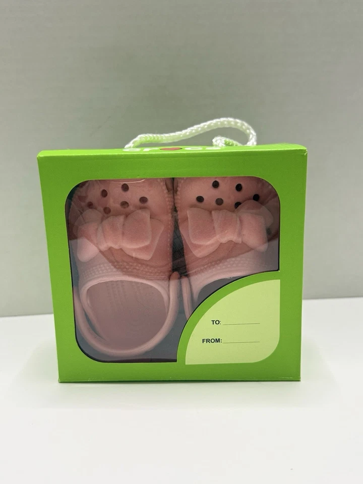 Zueco clásico con lazo de terciopelo rosa talla C2/C3 para niños pequeños Crocs nuevo con etiquetas Foto 2 de 4