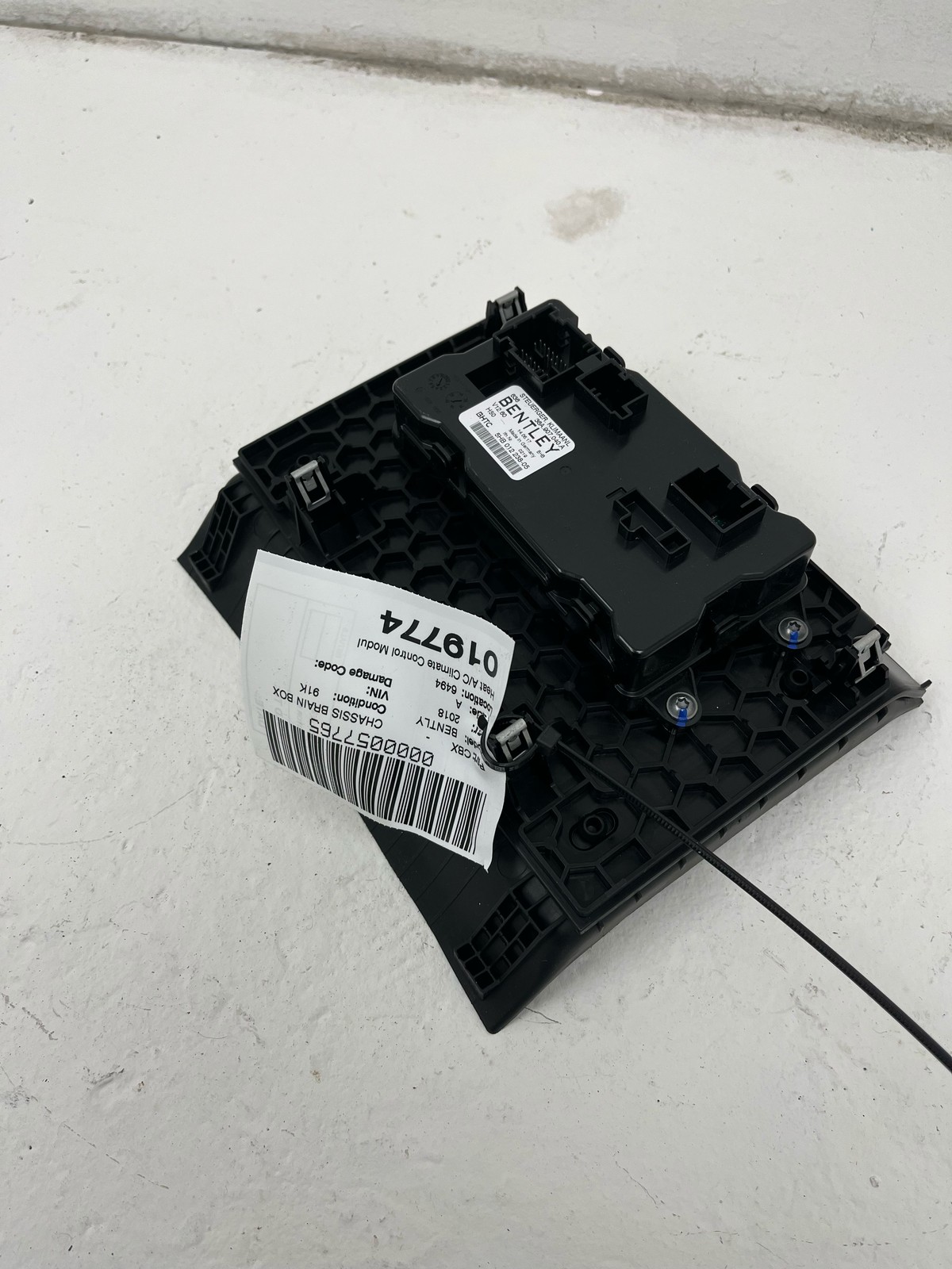 2015-2020 BENTLEY BENTAYGA OEM Heat A/C Climate Control Module 36a907040