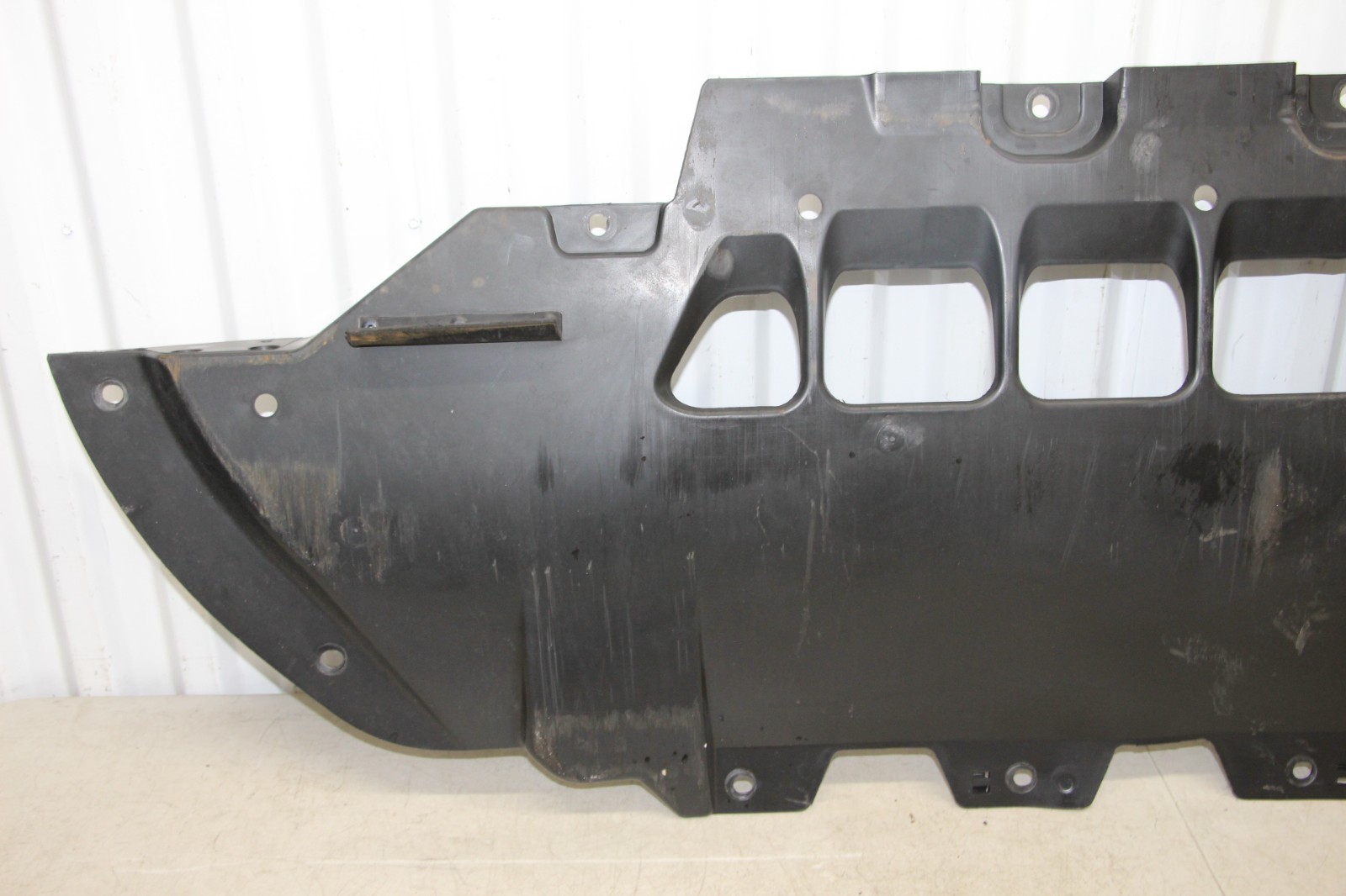 Maserati Ghibli 2014-2022 Front Lower Undertray cover