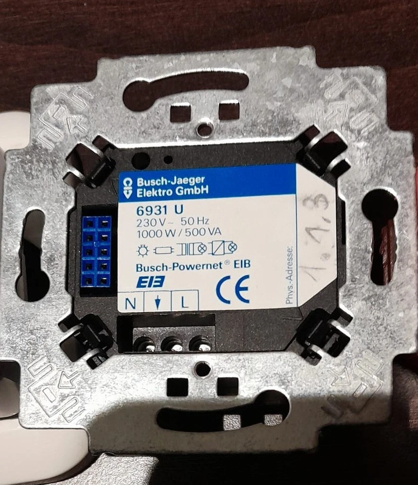 Busch-Jäger EIB Powernet Schaltaktor 6931U + IO- / Programmiermodul 6133, RS232 - Bild 2 von 4