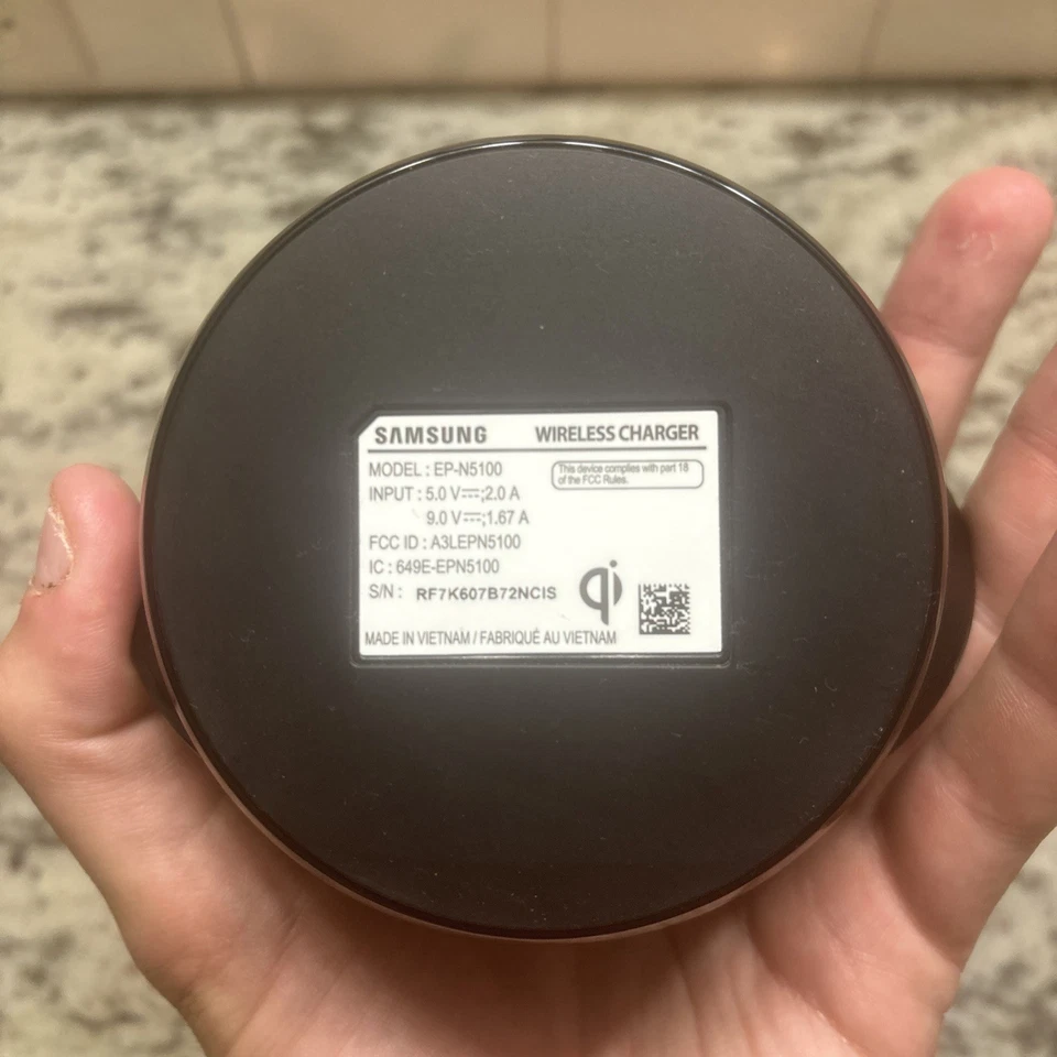 三星 Fast Charge 无线充电支架 - 黑色 — 第 2/2 张图片