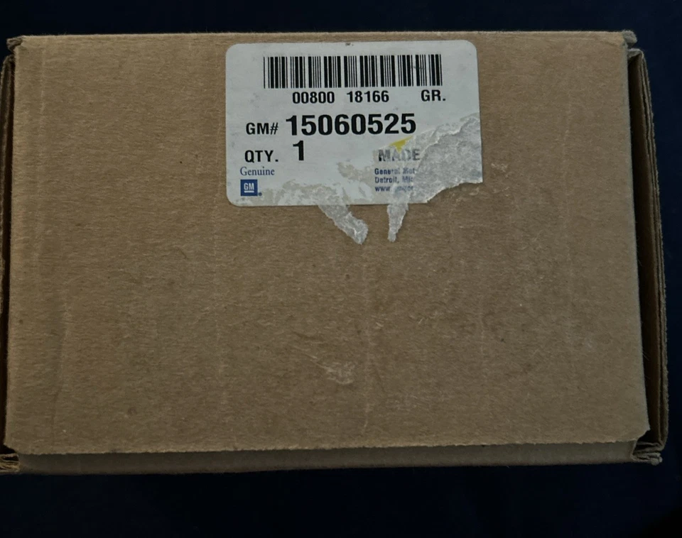 Genuine GM 2003-2009 Hummer H2 15060525 LH Rear Outer Roof Mtd. Red Marker Lamp - Image 2 of 4