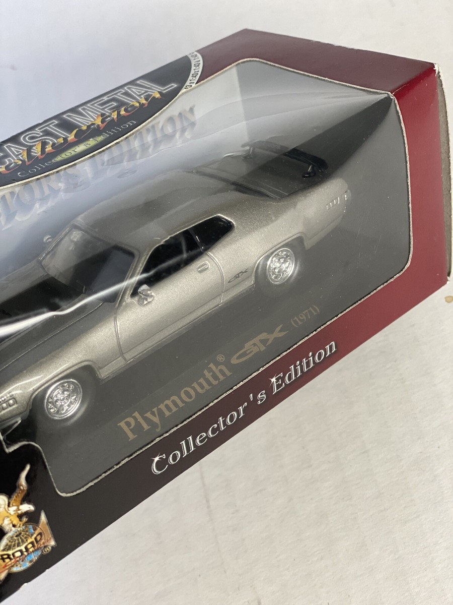 ロードシグネーチャー プリムス GTX 1971 1/43 1971 Plymouth GTX Matt Black 1/43 Diecast Model Car Road