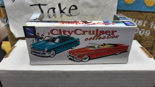 NIB 2014 1967 CHEVROLET CORVETTE CONVERTIBLE YELLOW 1/43 CITY CRUISER NEW-RAY - Picture 4 of 7
