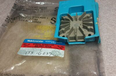 TEKTRONIX 155-0237-00 VERTICAL OUTPUT  NEW VINTAGE OEM PACKAGING $50