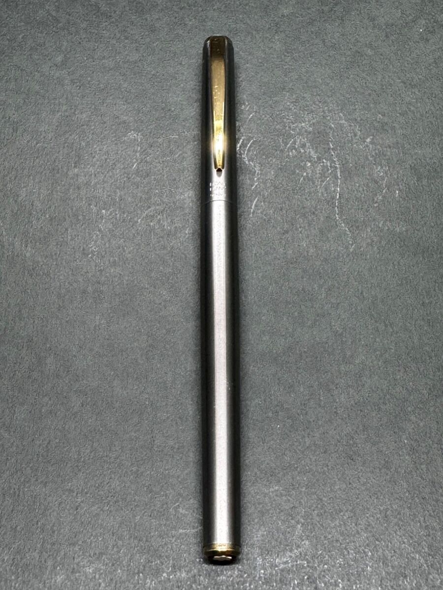 MONTBLANC Slimline Metal-silver GT Vintage Fountain Pen 14K MONTBLANC Slimline Metal-silver GT Vintage Fountain Pen 14K