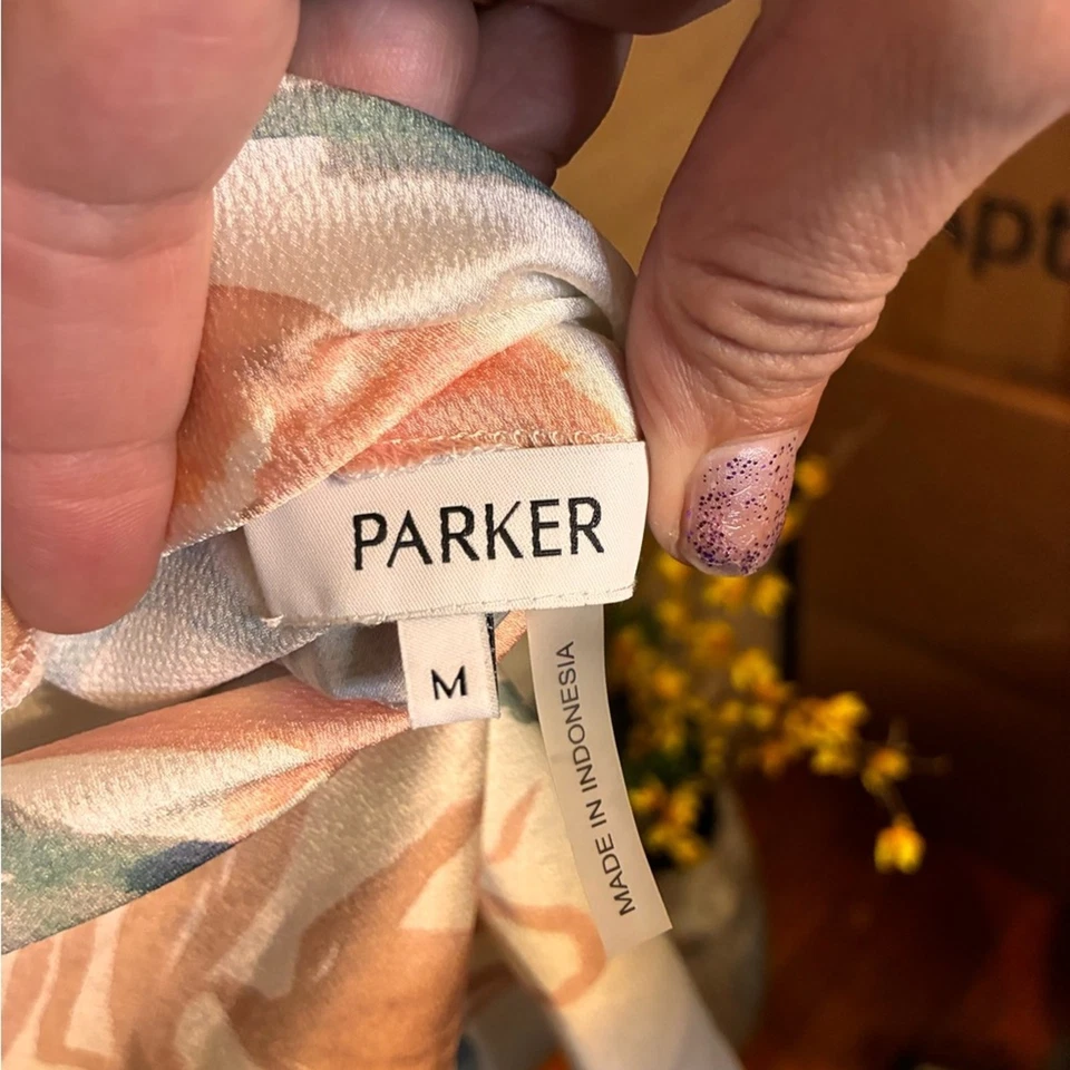 Blusa halter parker floral satinado - crema, rosa, azul mediana  Foto 3 de 3