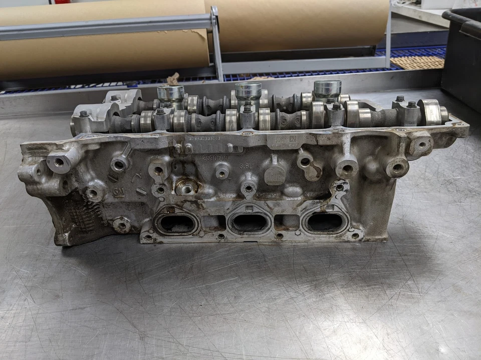 Culata izquierda para 09-10 Saturn Outlook 3.6 12590609 Foto 4 de 4