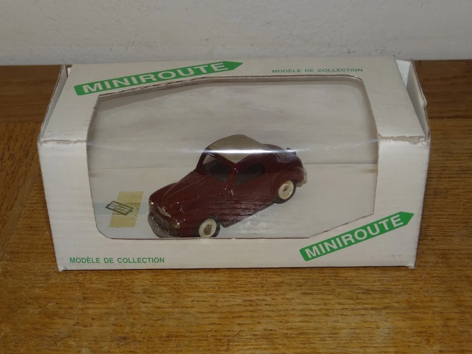 Rare Simca 6 1949 Bordeaux et Grise ref 41 par Miniroute Made in France Neuve - Photo 1/4