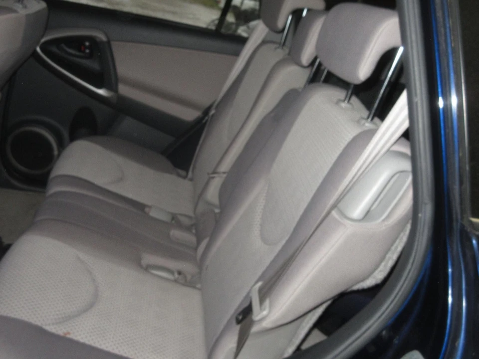 Used Fuel Injection Air Flow Meter fits: 2006 Toyota Rav4 2.4L 2AZFE engine Grad - Image 3 of 4