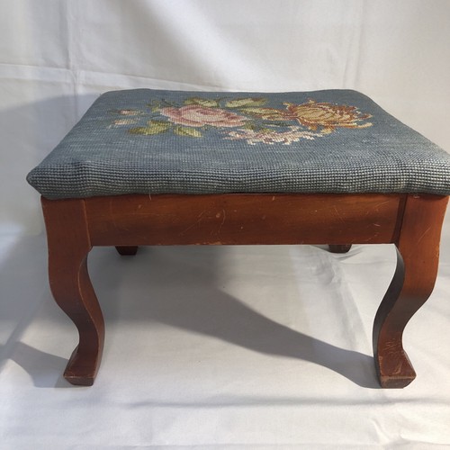 Vintage Floral Needlepoint Footstool Wool Rectangular Victorian Flowers Blue - Picture 4 of 12