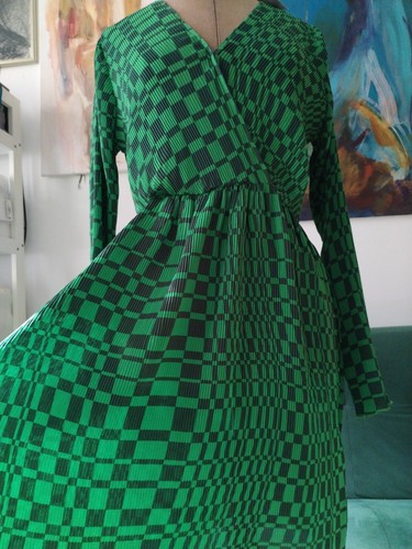 Reserved Midikleid V-Ausschnitt Geometrische Muster 40/12 - Bild 10 von 16