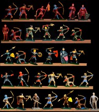 Starlux Knights - Set of 31 Knights in 17 poses - 60mm Painted - colors vary