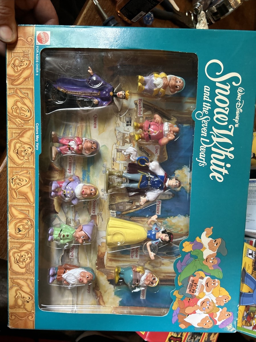 WALT DISNEY'S SNOW WHITE & THE SEVEN DWARFS ~ Set of 10 Figures