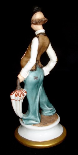 Statuina porcellana vintage Capodimonte Viertasca pagliaccio in piedi con ombrello alta 6" - Foto 7 di 12