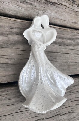 ENESCO  I GIVE YOU MY HEART  CAKE TOPPER LOVE COUPLE HEART DECOR