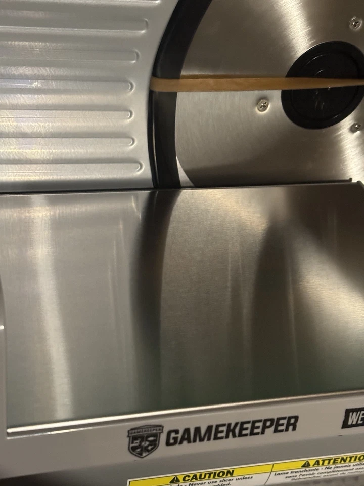 Cortadora de carne eléctrica Weston de 7,5 pulgadas grosor ajustable potente 200 vatios M... Foto 2 de 4