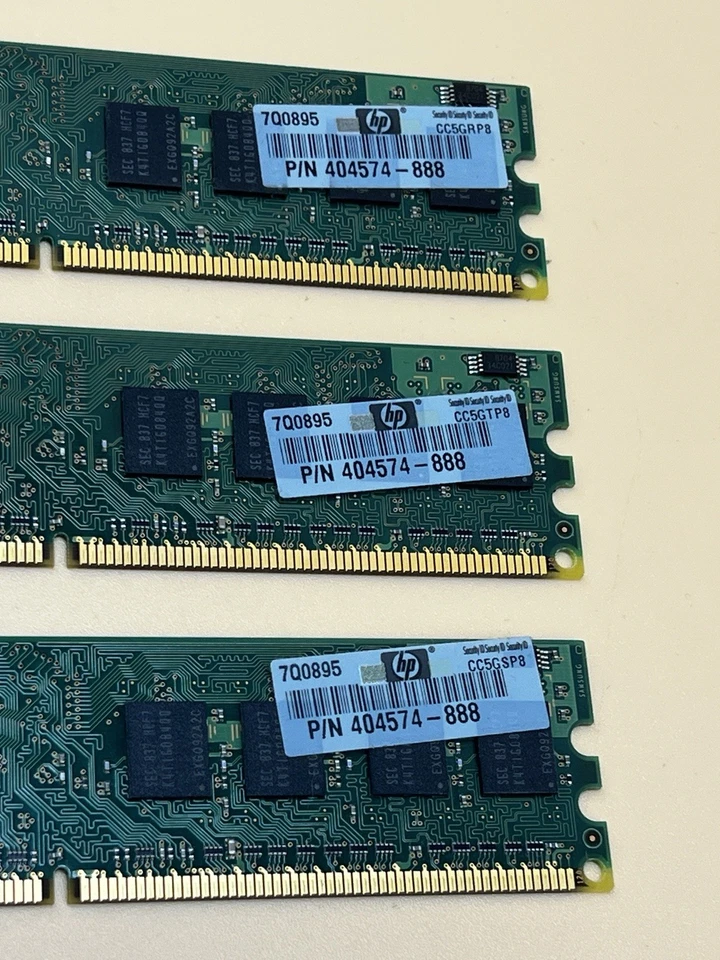 1GB (Set 3) Samsung 512MB 1Rx8 PC2-6400U-666-12-ZZ M378T2863QZS-CF7 0838 Memory  - Image 3 of 4