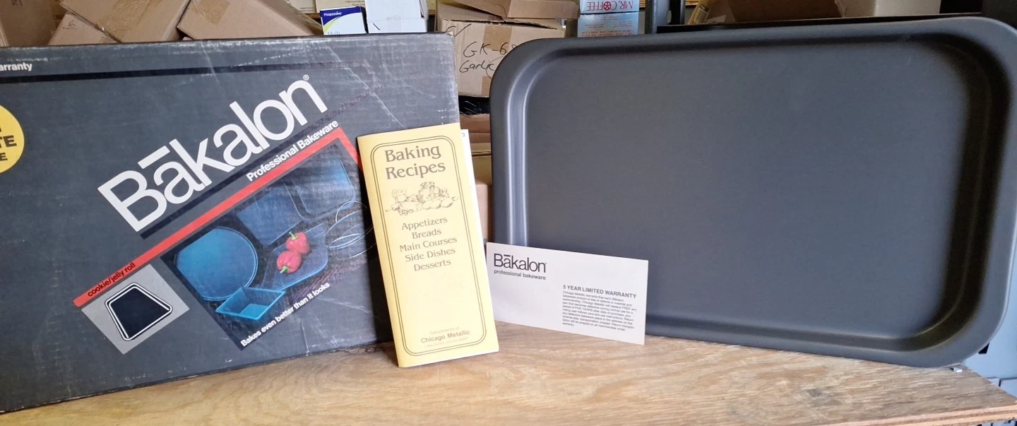 Chigago Metalic Bakalon #91218 Cookie Sheet 11x17x1 New Vintage Made USA NOS