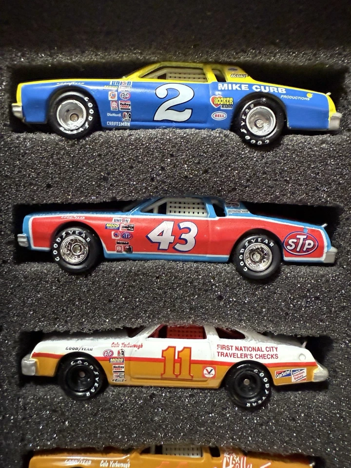 RARE Action 30 Years of Champions 1976-1980 NASCAR 1/64 5 Car Set Dale Earnhardt - Image 2 of 4