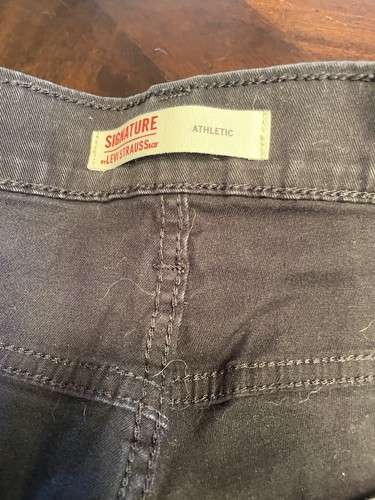 Signature by Levi Strauss sportliche schwarze Herrenjeans Größe 36 x 32 - mit Reißverschlusstasche - Bild 2 von 7