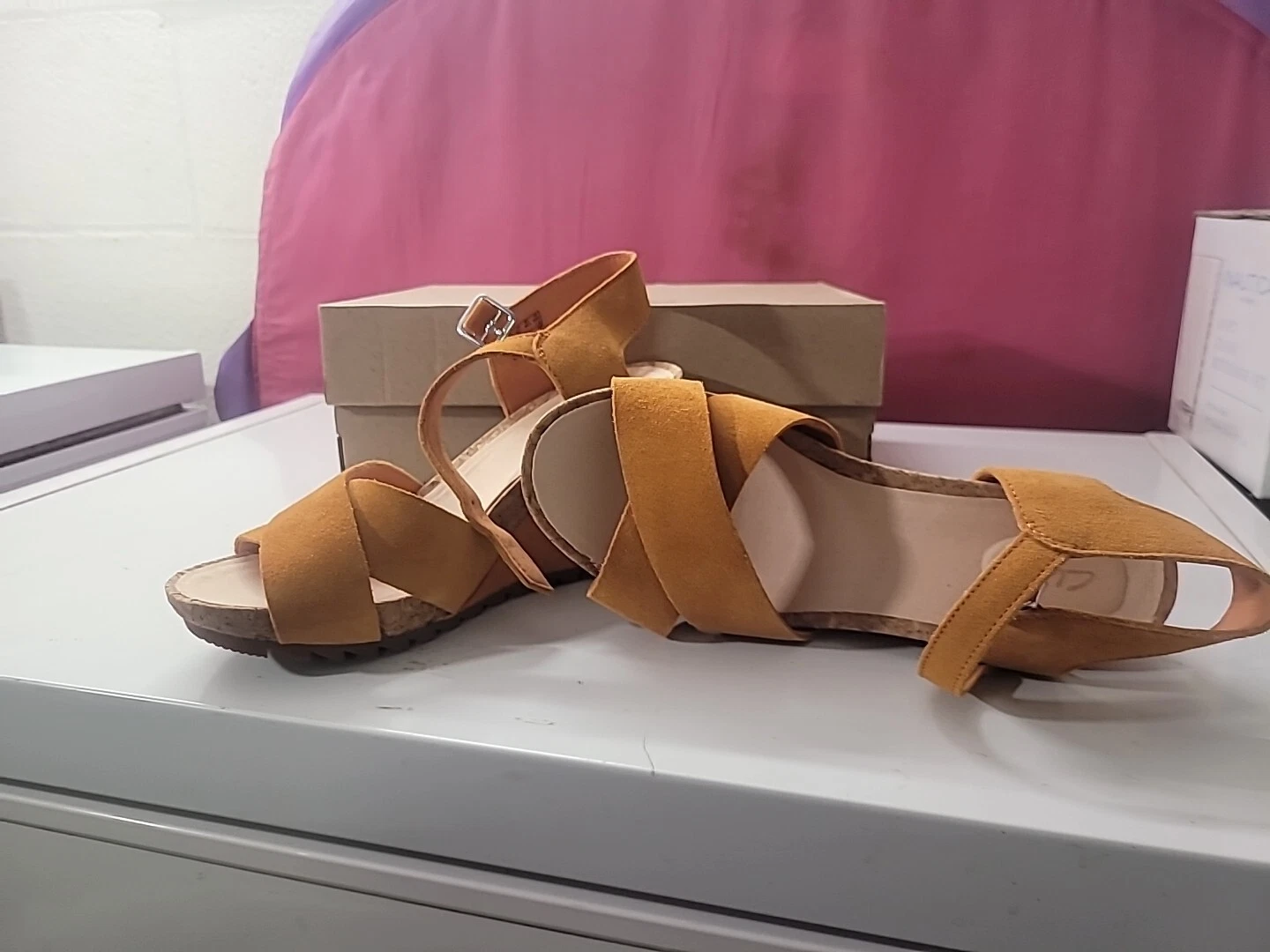 Sandali Clarks Flex Sun scamosciati arancioni zeppa plateau misura ambra