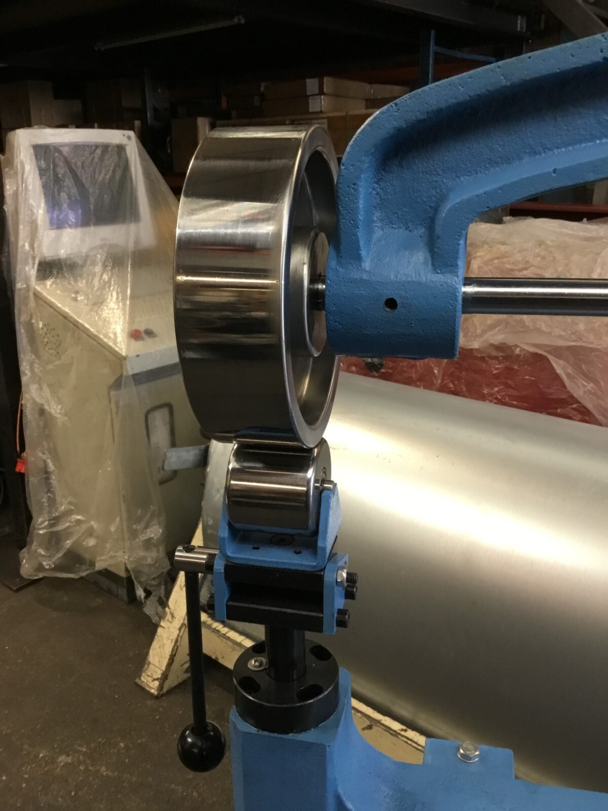 WNS Heavy Duty Cast Iron English Wheeling Machine & Bead Roller 610mm