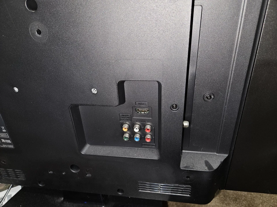 Magnavox 32" 32ME403V/F7 Slim HD LED LCD Television - Image 3 of 4