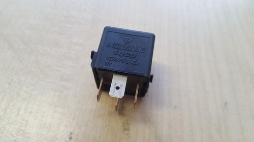 Mercedes-Benz S-CLASS 2002 Relay module a0025421319, v23134-b52-x3 #543370-70