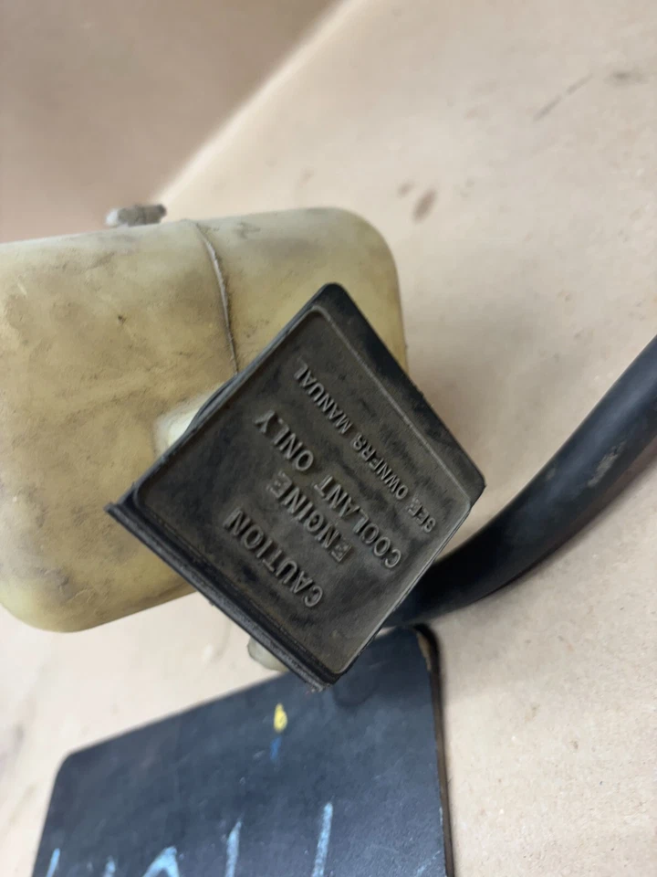 1994-2002 Dodge Ram 1500 2500 3500 tanque de jarro de expansão de transbordamento de líquido de arrefecimento 5200647 - Imagem 2 de 4