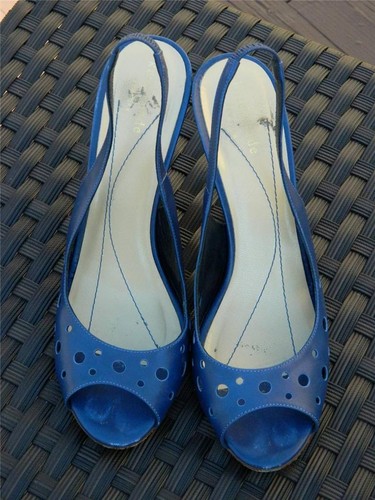 Zapatos/bombas clásicos de tacón alto de cuero azul Kate Spade talla 8 - Imagen 5 de 12