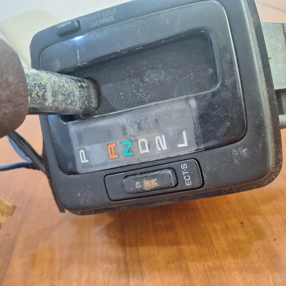 1989-1992 Toyota Cressida Automatic Transmission Shifter OEM - Image 2 of 4