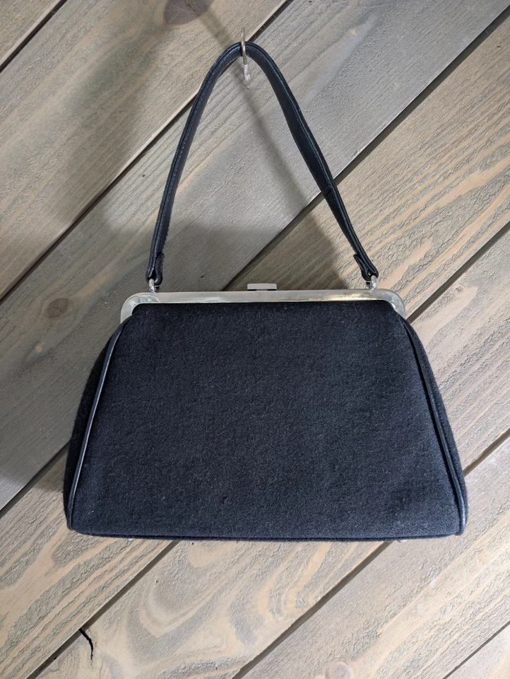 Bolso de Hombro Vintage Isabella Fiore Bordado Floral Negro Púrpura Flores Foto 2 de 4