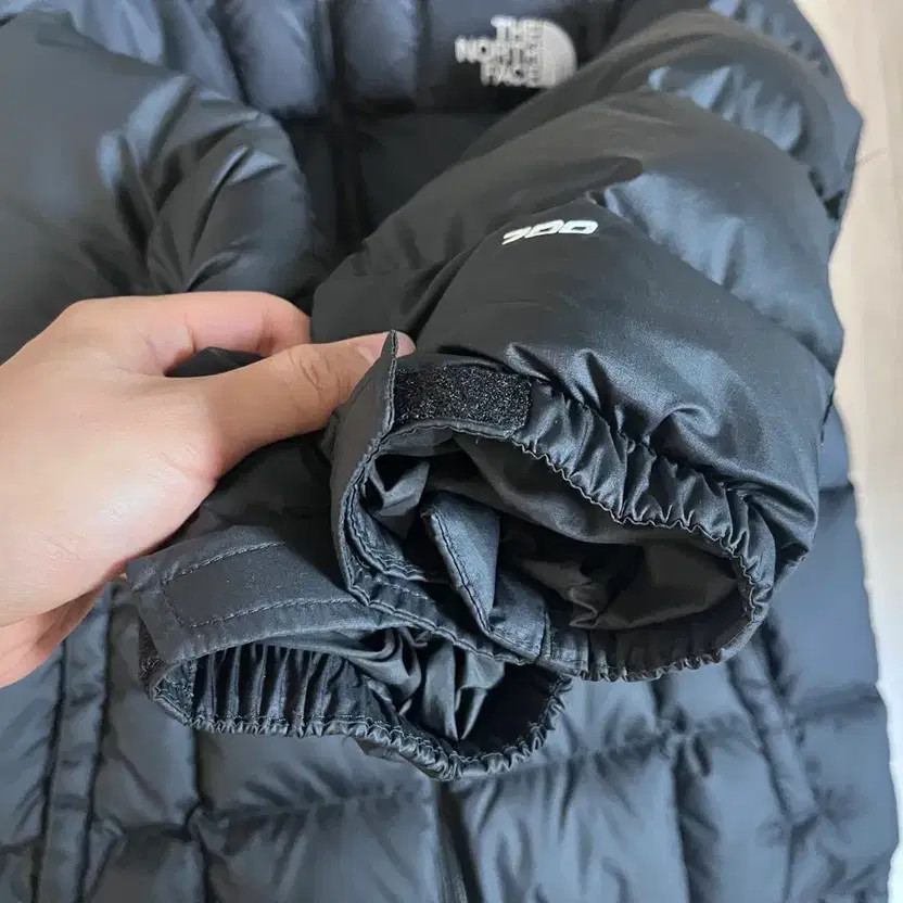 The North Face Loze Down Padding Jacket - Oversea… - image 1