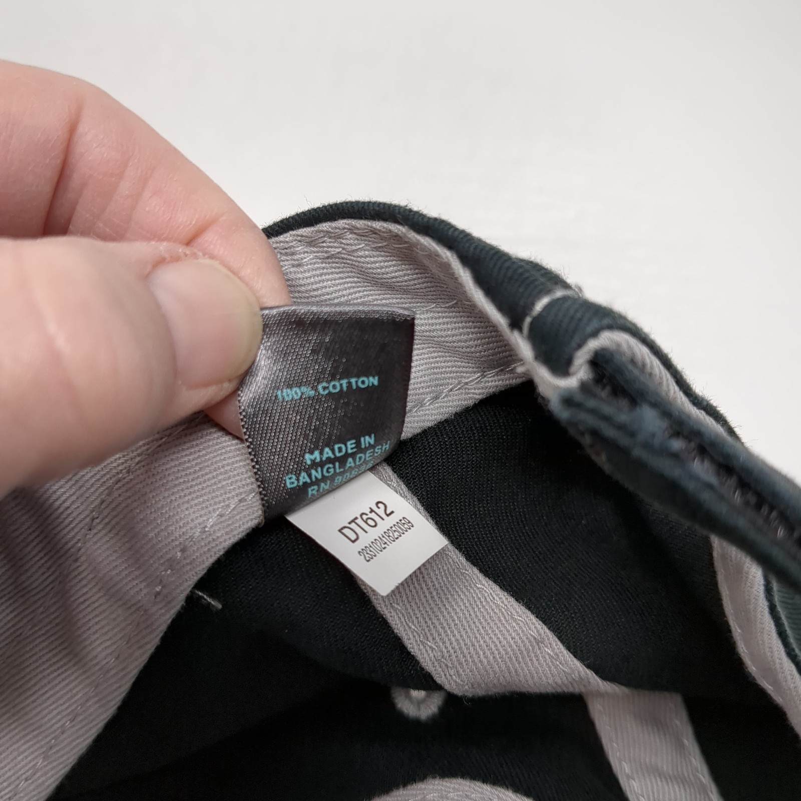 H&M Custom Strapback Hat Solid Black One Size Emb… - image 10