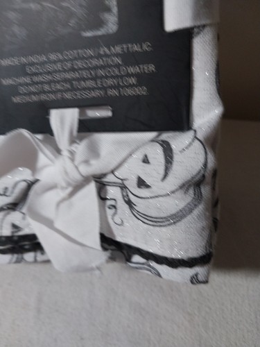 Rachel Zoe Napkins Set Of 8 Jack O Lanterns Pumpkins White Black 18x18" Cotton - Picture 6 of 10