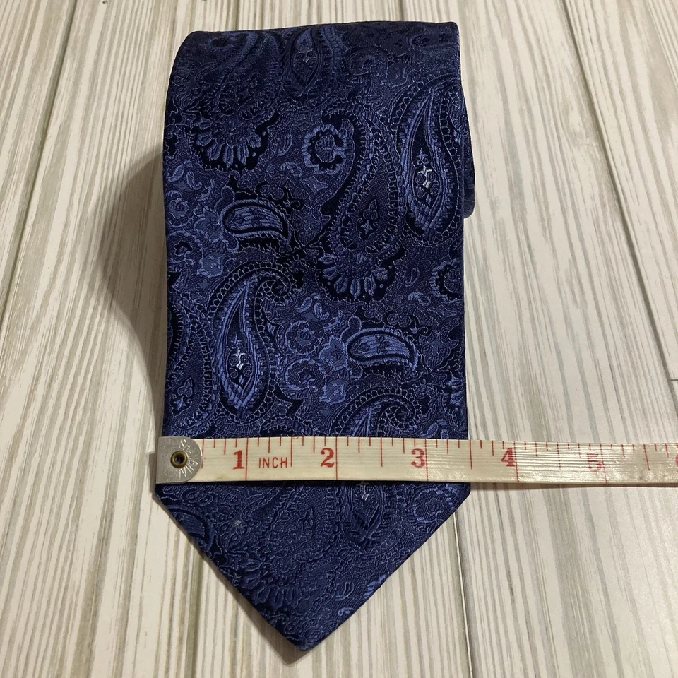 TOMMY HILFIGER Mens Blue Paisley Silk Neck Tie Made In USA. - Image 3 of 4