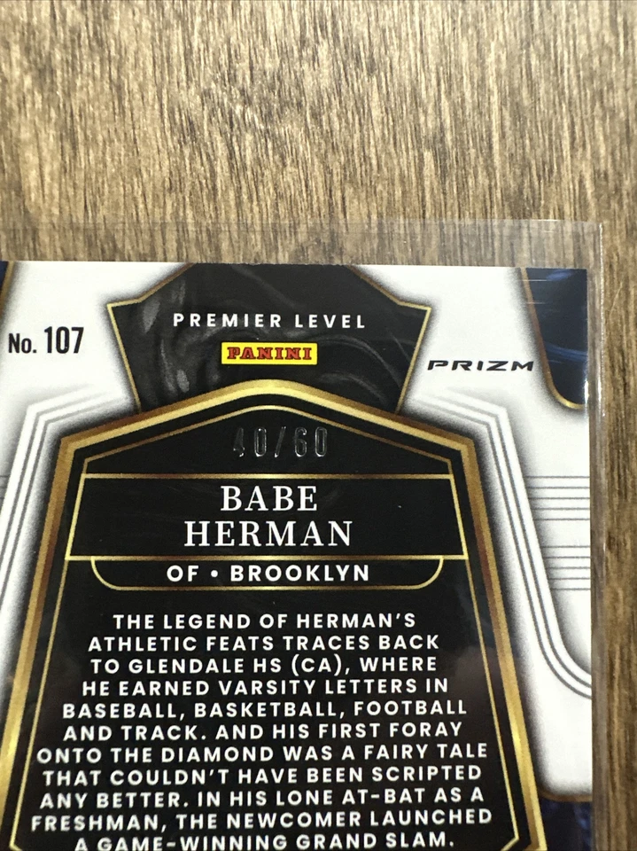Béisbol Panini Select 2023 Babe Herman #107 verde blanco púrpura Prizm Dodgers Foto 3 de 3