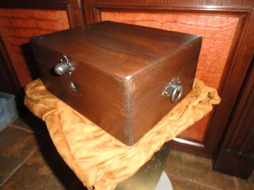 Brizard Hacienda Solid Wood Airflow Humidor 30 / 40 count Made in the USA - Picture 2 of 11