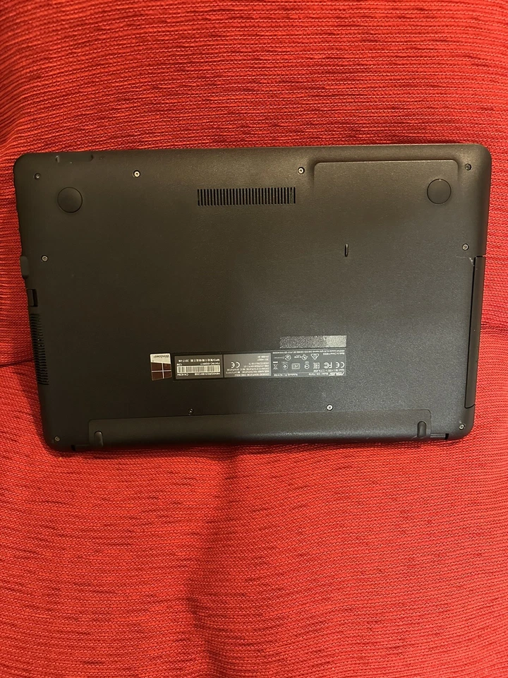 Asus Pc Portatile F541N  15.6" SSD240GB Ram 4GB  Silver Pentium Nvidia Geforce - Immagine 2 di 4