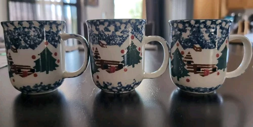 Vintage Set of 3 Folk Craft Tienshan Cabin In The Snow Coffee Cup Mugs