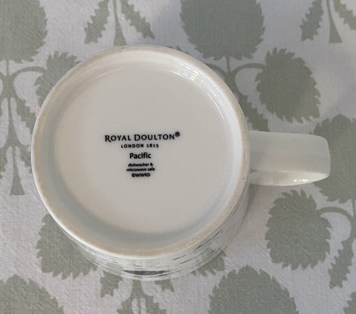 Royal Doulton Pacific White with Blue Splash Coffee Tea Mug Cup London 1815 - Picture 6 of 9