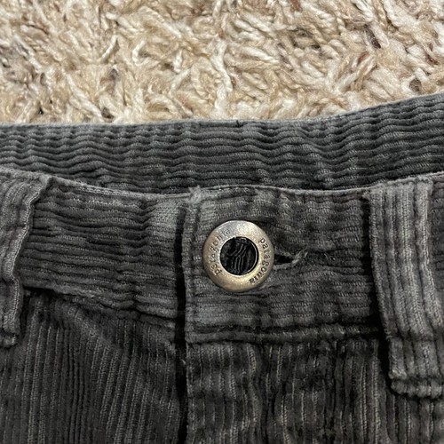 Patagonia Women's Cordalette Corduroy Shorts Nouveau Green Sz 4 Cargo 9” Inseam - Picture 3 of 12