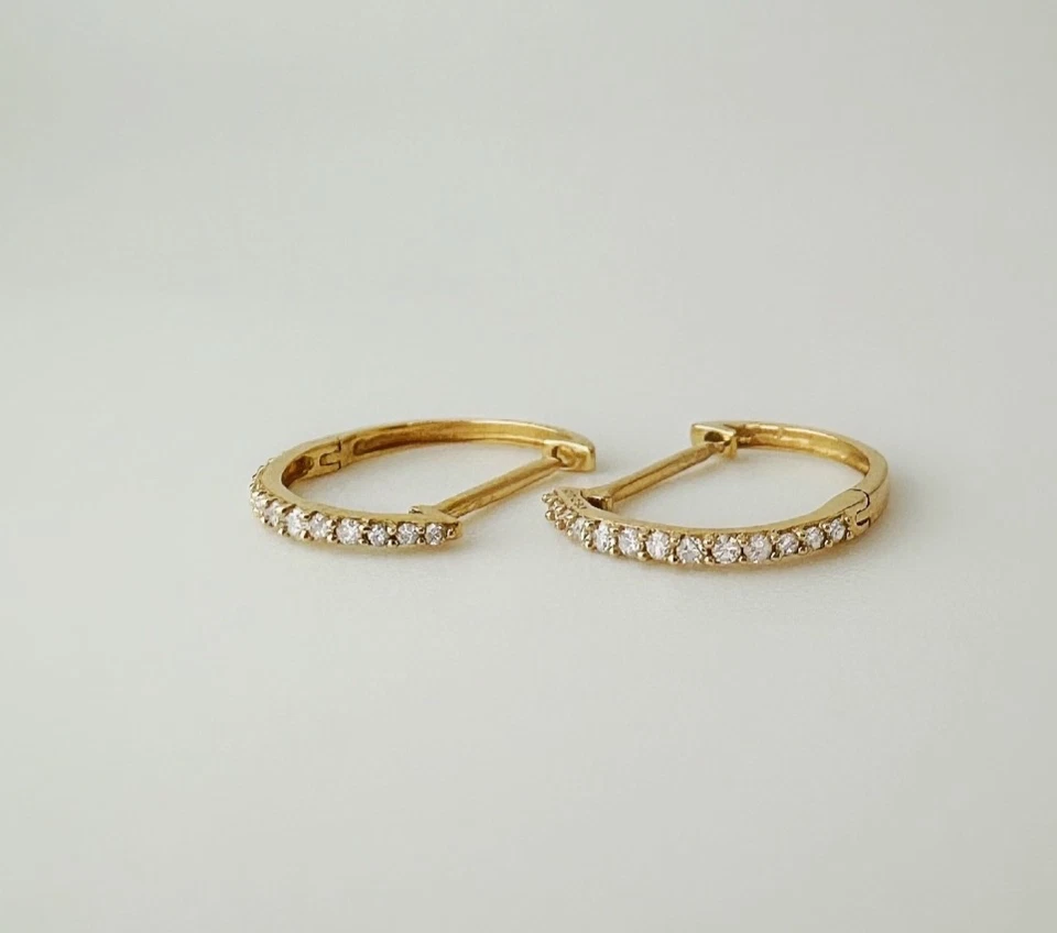 Aretes tipo argolla de diamantes de oro macizo de 18 quilates Huggies de 12 mm VS oro amarillo natural de 18 quilates sol Foto 2 de 4