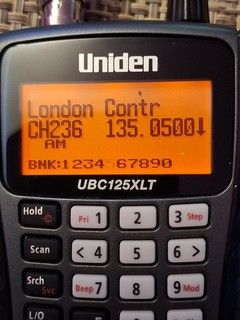 Uniden ubc 125xlt 500 channel handheld scanner