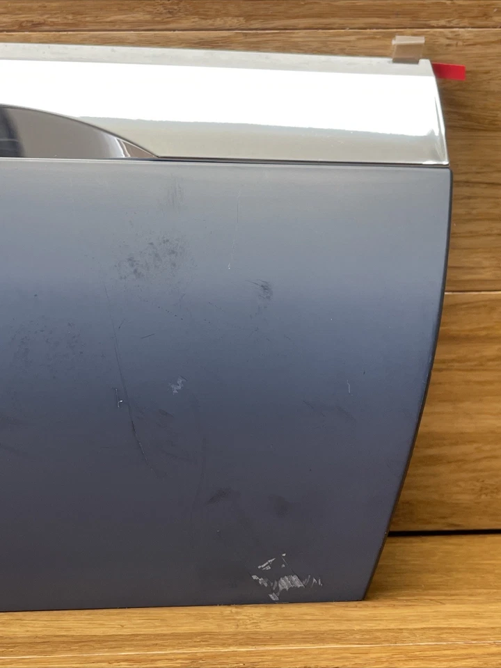 Moldura de puerta delantera derecha Volkswagen Touareg 2011-2017 OEM *NOTA* Foto 3 de 4