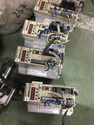 Used  R88D-WT08HH Free   or EMS #fv